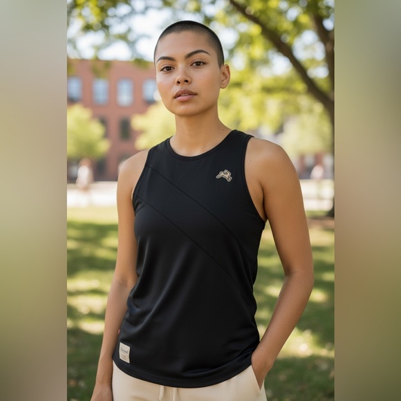 Tracksmith Black Women's Tank Top - Picture 1 of 7